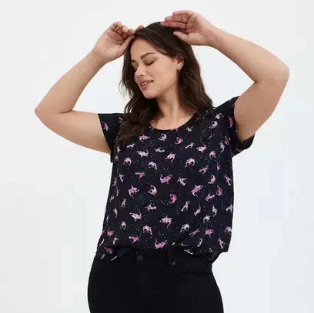 Like New Torrid Universal Jaws Georgette Blouse Shark Print - Picture 5 of 11